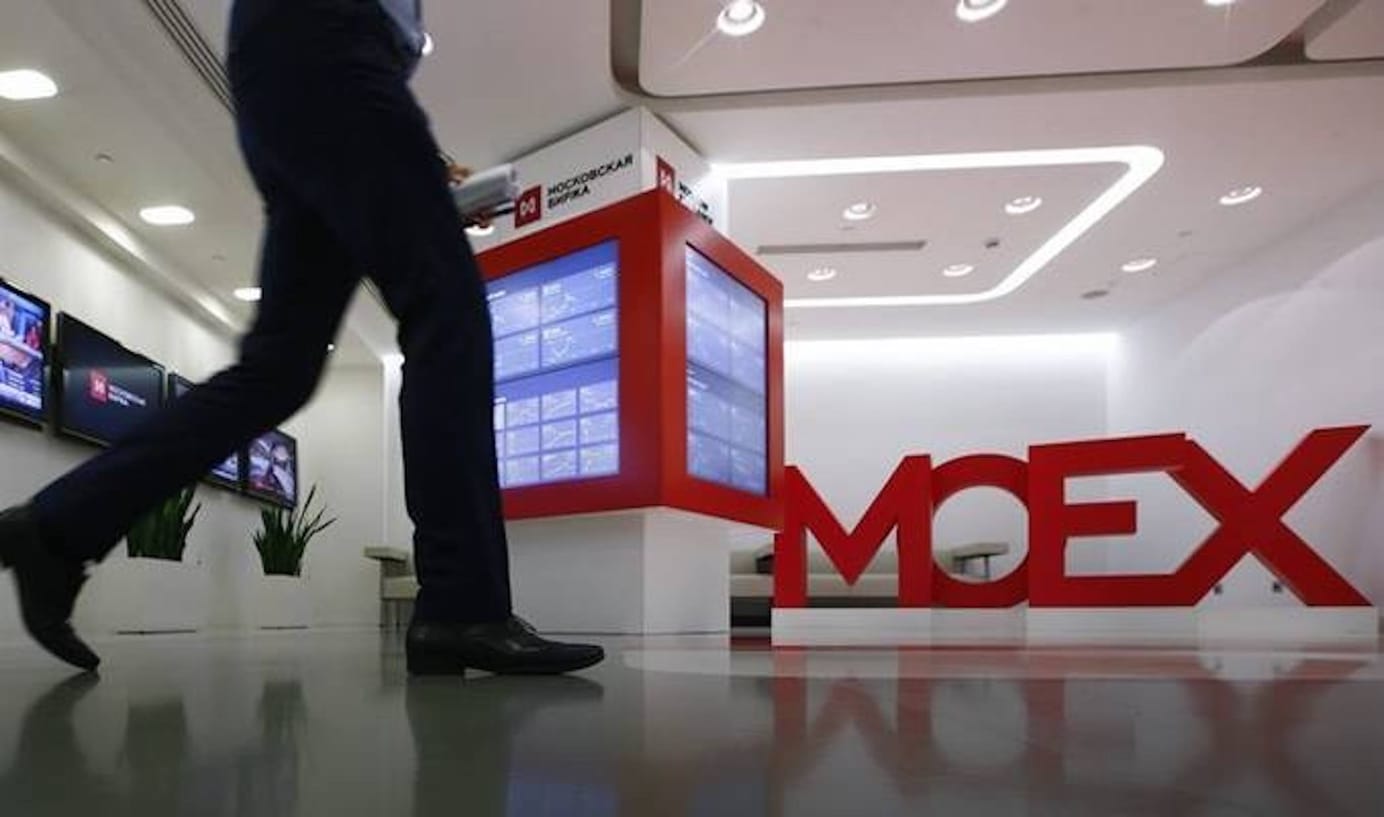 War chokes Russian stock market, again | The Bell